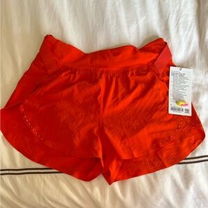 🧡SOLAR ORANGE LULULEMON🧡SZ 6 Fast and Free High-Rise Short 2"
Airflow